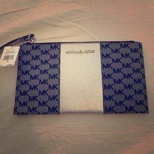 Michael Kors Clutch